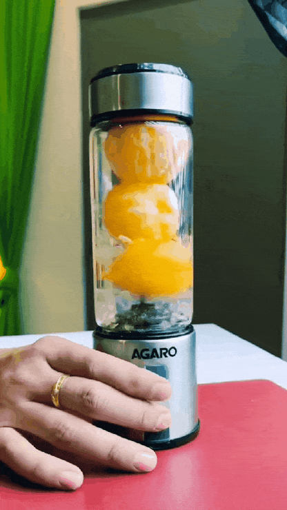 USB rechargeable mini juicer and blender